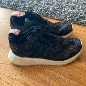 Adidas NMD R2 Women's Size 7 Running Shoes Core Black Wonder Pink Boost Sneakers